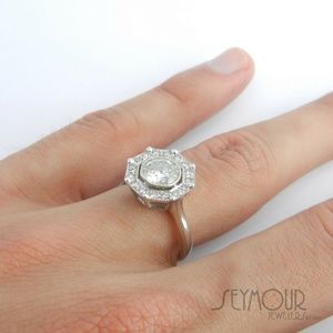 Art Deco Floating Halo Solitaire Engagement Ring